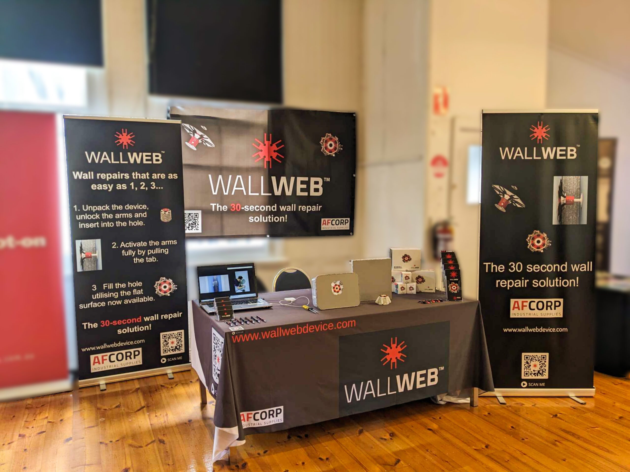 WallWeb at Trade